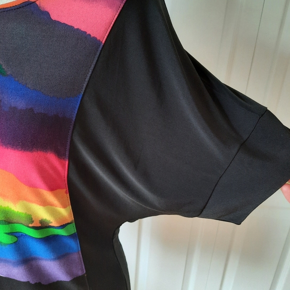 Colourful, easy dressy t-shirt - Picture 4 of 6
